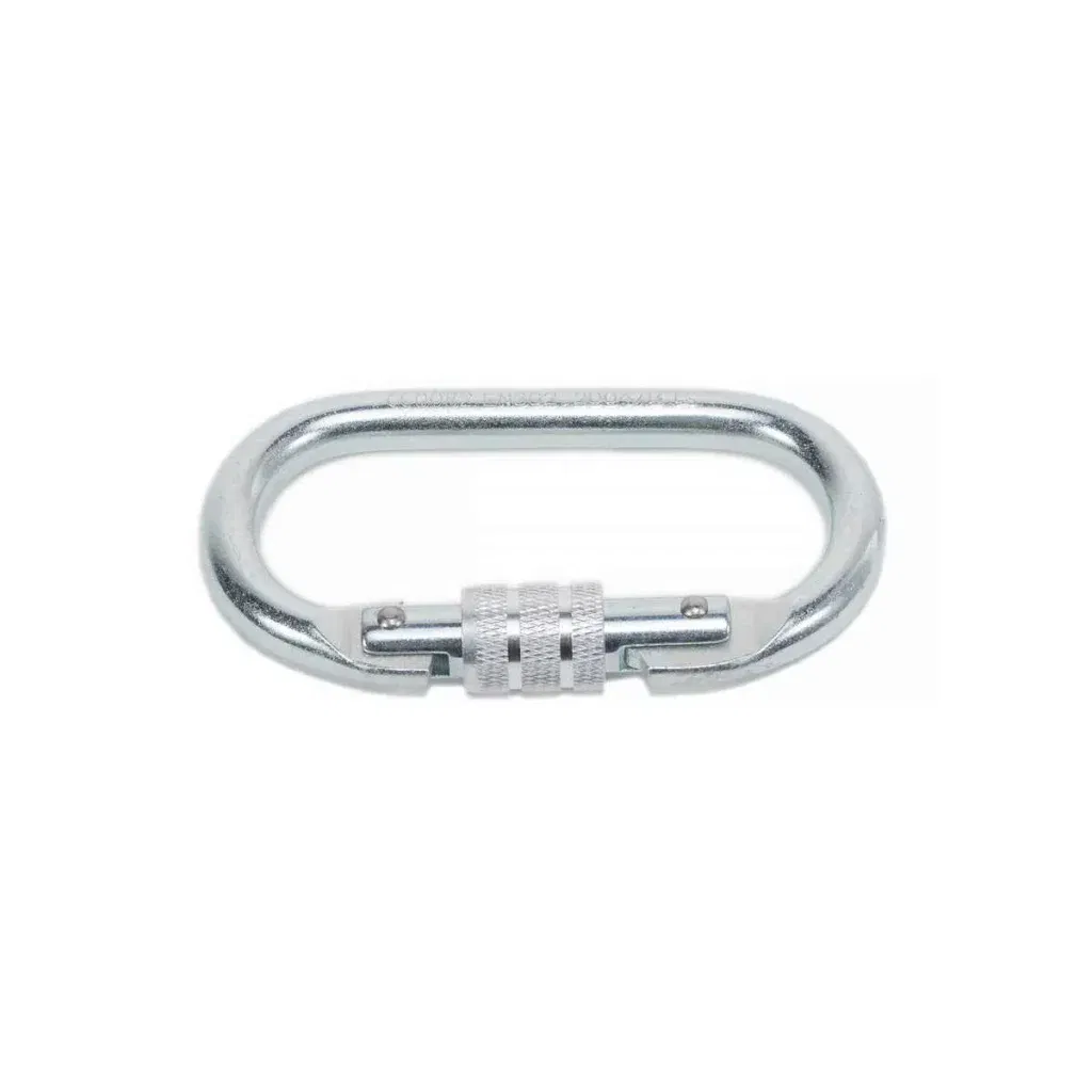 Ein ovaler Karabiner aus silbernem Metall mit Schraubverschluss, fotografiert vor einem weißen Hintergrund.